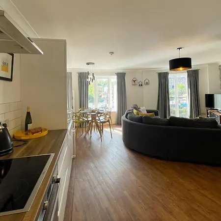Tranquility Base, Whitehall Landing Tatil Evi